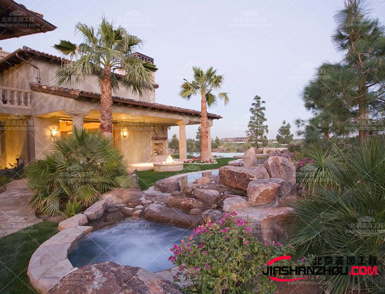 天津仿真樹(shù)綠植秘境中的東南亞視覺(jué)盛宴 感受這份特別浪漫