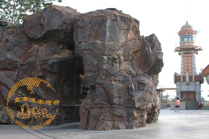 塑石假山.jpg 塑石假山