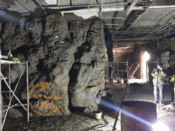 塑石假山.jpg 塑石假山