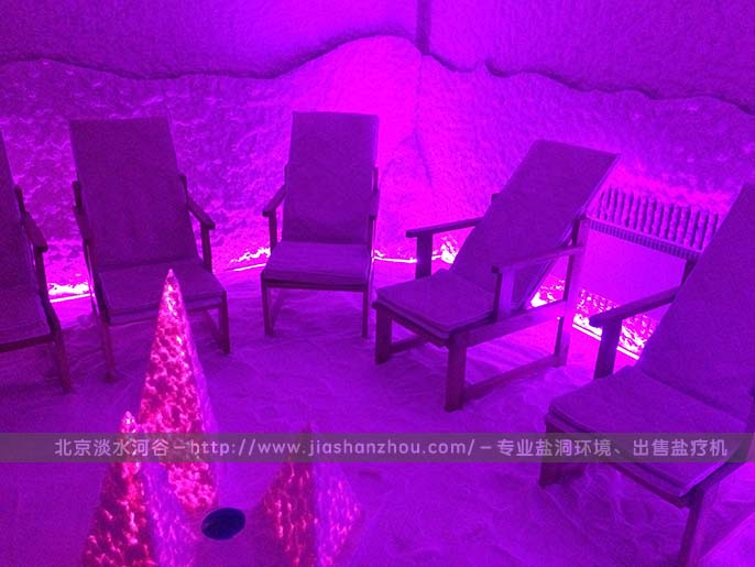 鹽屋巖洞鹽療機(jī).jpg 鹽屋巖洞鹽療機(jī)