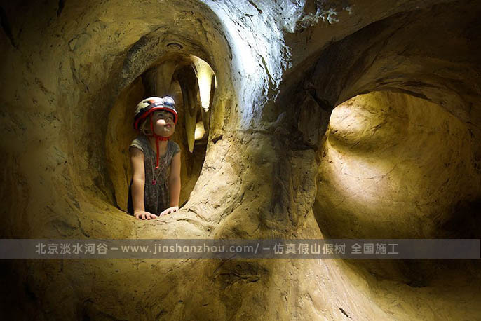 兒童樂園仿真山洞探險(xiǎn)