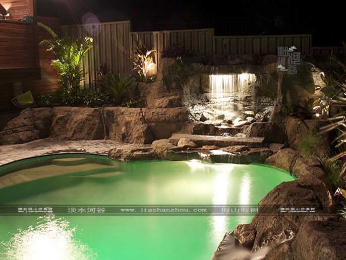 水泥假山.jpg 水泥假山