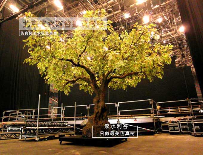 室內(nèi)仿真假樹(shù).jpg 室內(nèi)仿真假樹(shù)