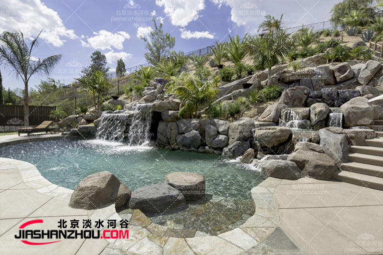 塑石假山.jpg 塑石假山