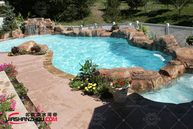 塑石假山.jpg 塑石假山