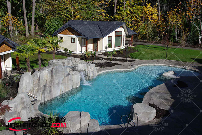 塑石假山.jpg 塑石假山