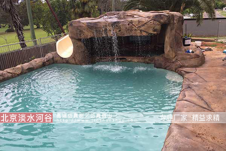 庭院假山流水景觀.jpg 庭院假山流水景觀