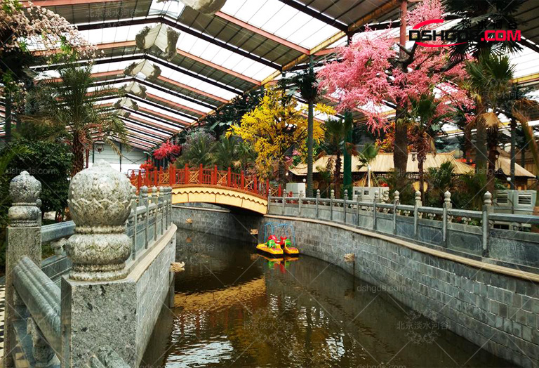 飯店餐廳仿真樹(shù).jpg 飯店餐廳仿真樹(shù)