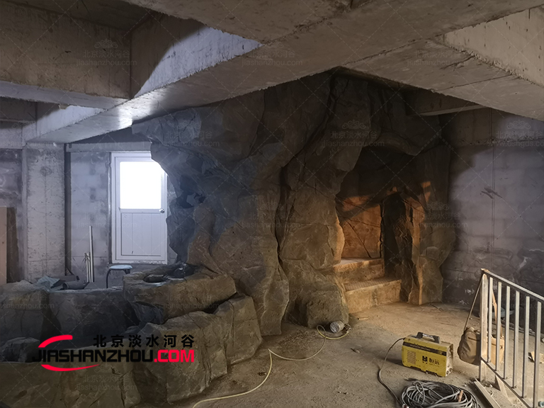 山洞旅館.jpg 山洞旅館