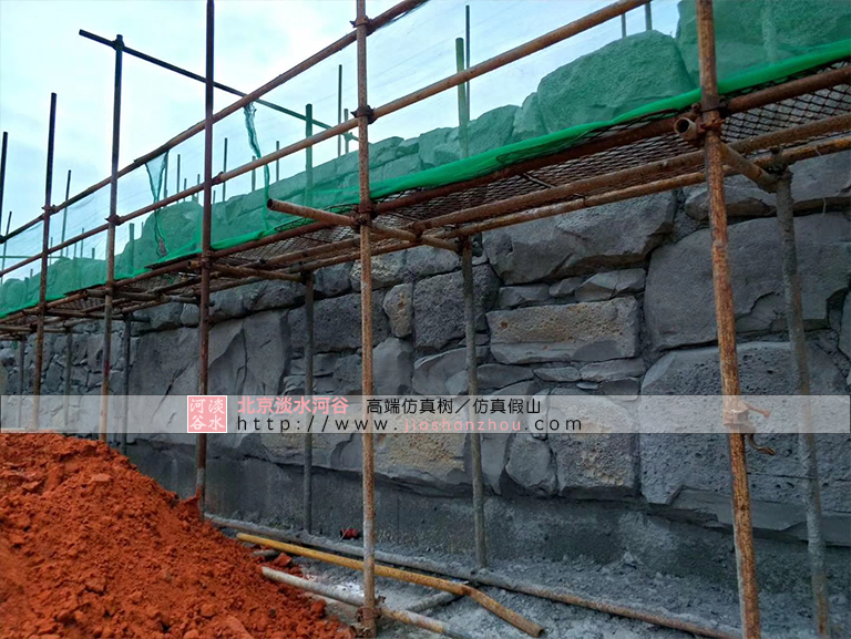 塑石假山.jpg 塑石假山