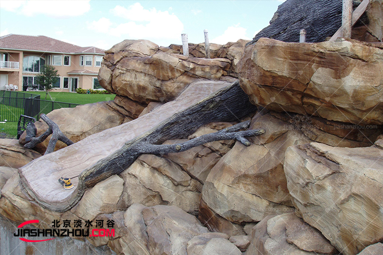 塑石假山.jpg 塑石假山