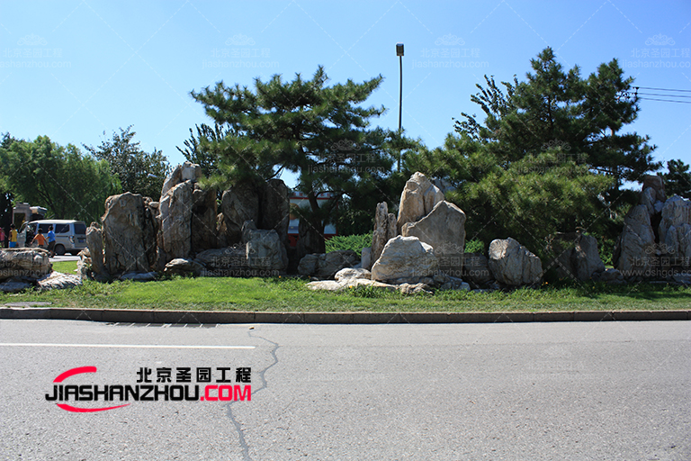 塑石假山.jpg 塑石假山