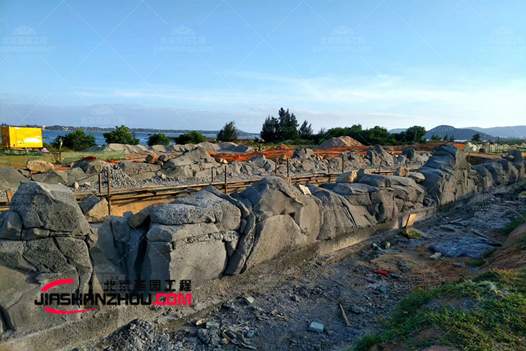 假山魚(yú)池.jpg 假山魚(yú)池