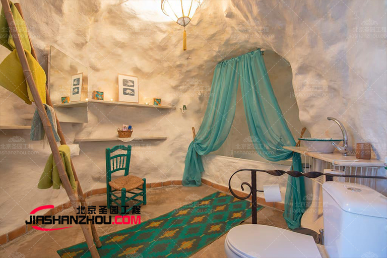 山洞浴室.jpg 山洞浴室