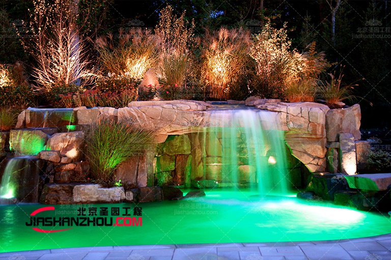 塑石假山.jpg 塑石假山