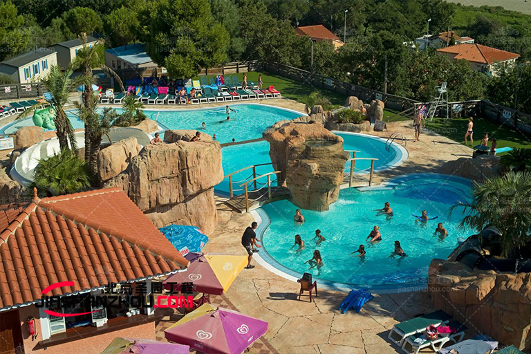 塑石假山.jpg 塑石假山