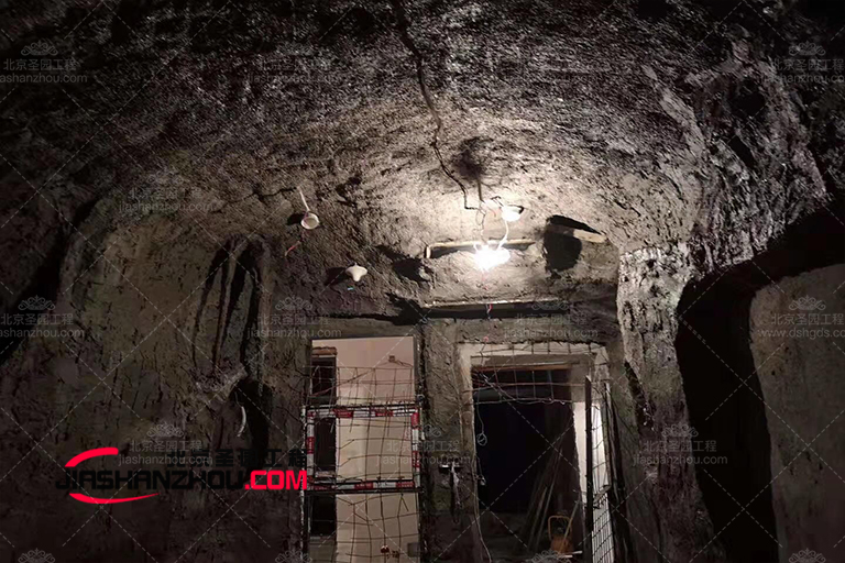 仿真鹽洞.jpg 仿真鹽洞