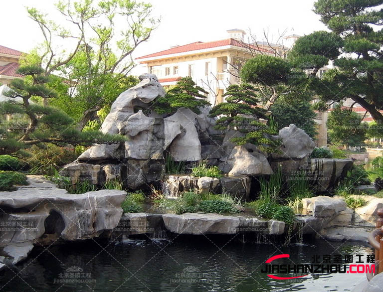 水泥假山.jpg 水泥假山.jpg