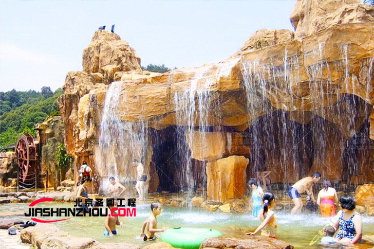 水泥假山水池.jpg 水泥假山水池.jpg