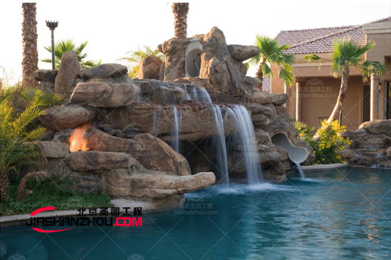 仿真假山.jpg 仿真假山.jpg