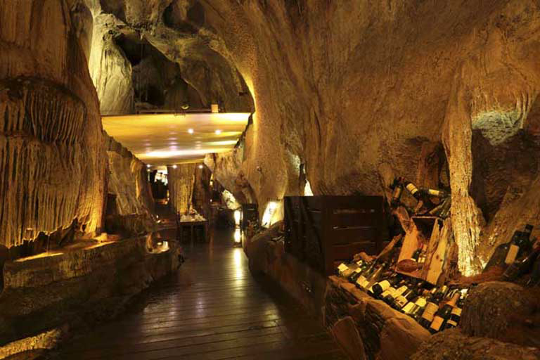 塑石假山.jpg 塑石假山.jpg